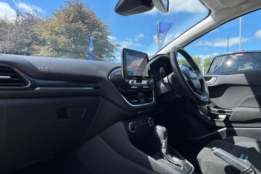 Ford FIESTA Photo autoimg-bfbd8fe7e220320db8226d4917d33ee8b2101f48.jpg