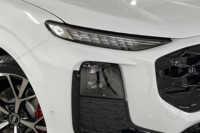 AUDI Q3 Photo 19