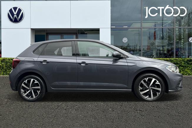 VOLKSWAGEN Polo Photo 4