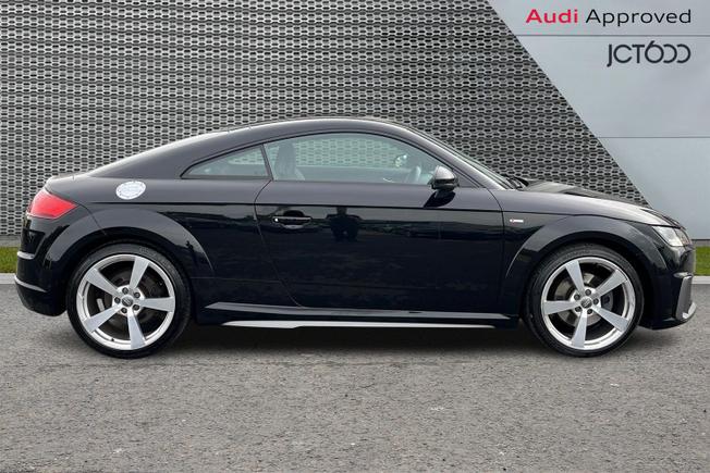 Audi TT Photo 4
