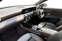 MERCEDES-BENZ A Class Photo 2