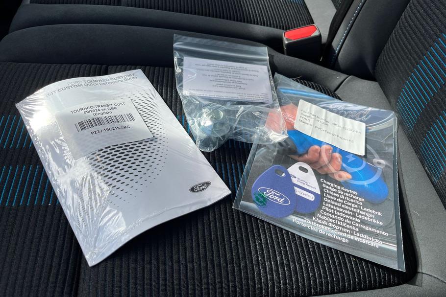 Used FORD E-TRANSIT CUSTOM YA75TXL 22