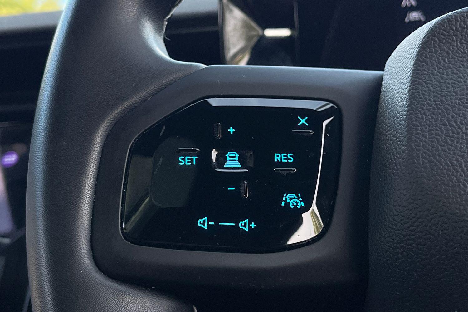Ford Explorer Photo 37