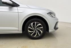 VOLKSWAGEN Polo Photo 5