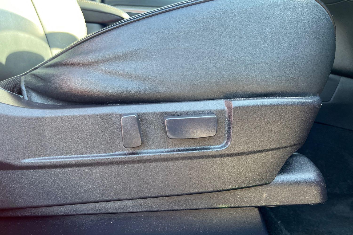 Mitsubishi OUTLANDER Photo 28