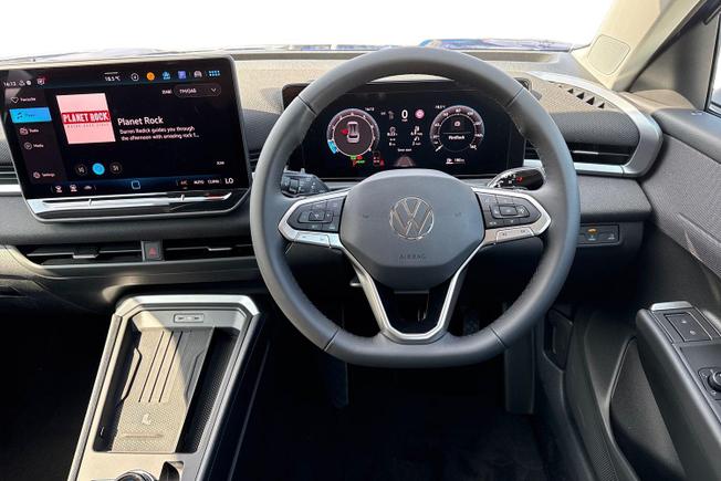 Volkswagen T-Roc Photo 11