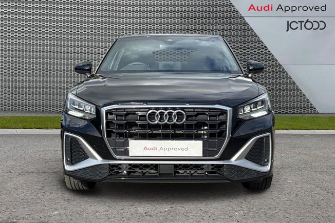 AUDI Q2 Photo 8