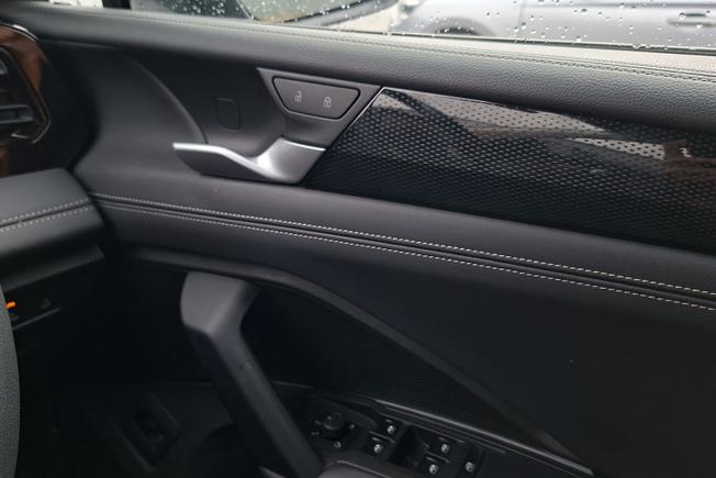 VOLKSWAGEN Tiguan Photo 21