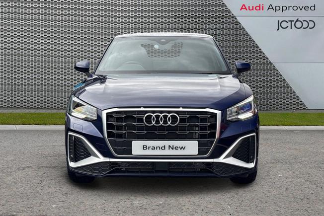 AUDI Q2 Photo 8