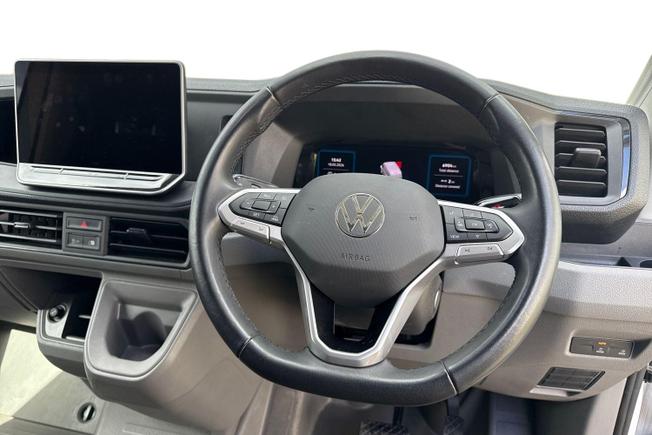 VOLKSWAGEN Crafter Photo 11
