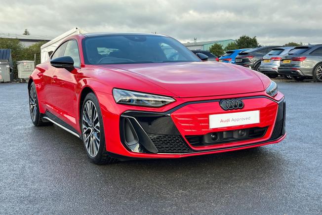 AUDI S e-tron GT Photo 22