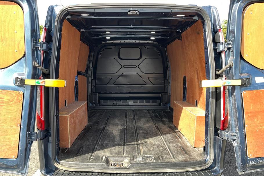 Used Ford TRANSIT CUSTOM EO22MFE 6
