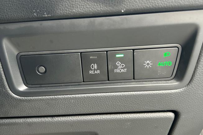 VOLKSWAGEN Touareg Photo 50
