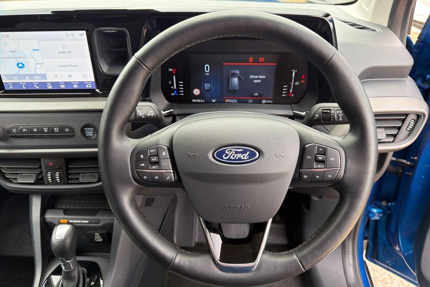 Ford TRANSIT COURIER Photo 22