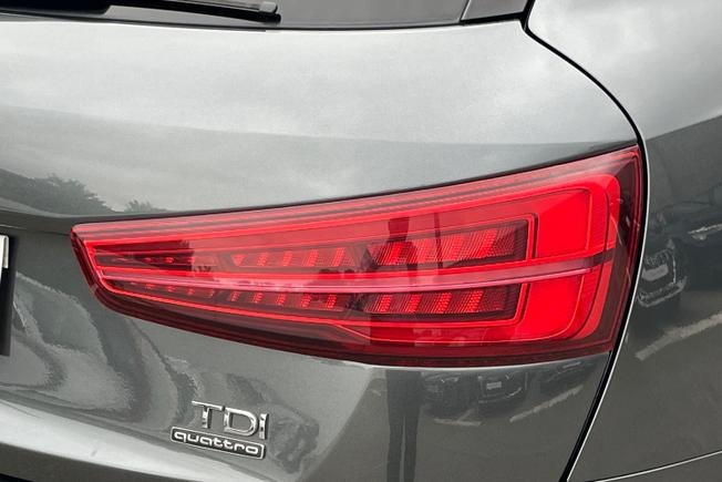 AUDI Q3 Photo 18