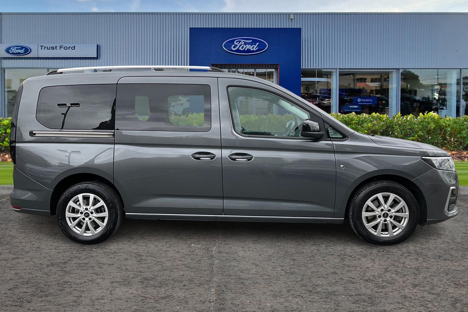 Ford TOURNEO CONNECT Photo 2
