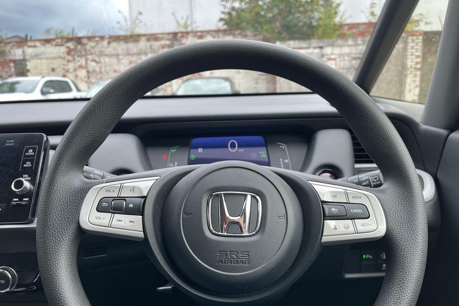 Honda JAZZ Photo autoimg-bff99095ad13e890c5e4e1da4b787c56b601c141.jpg