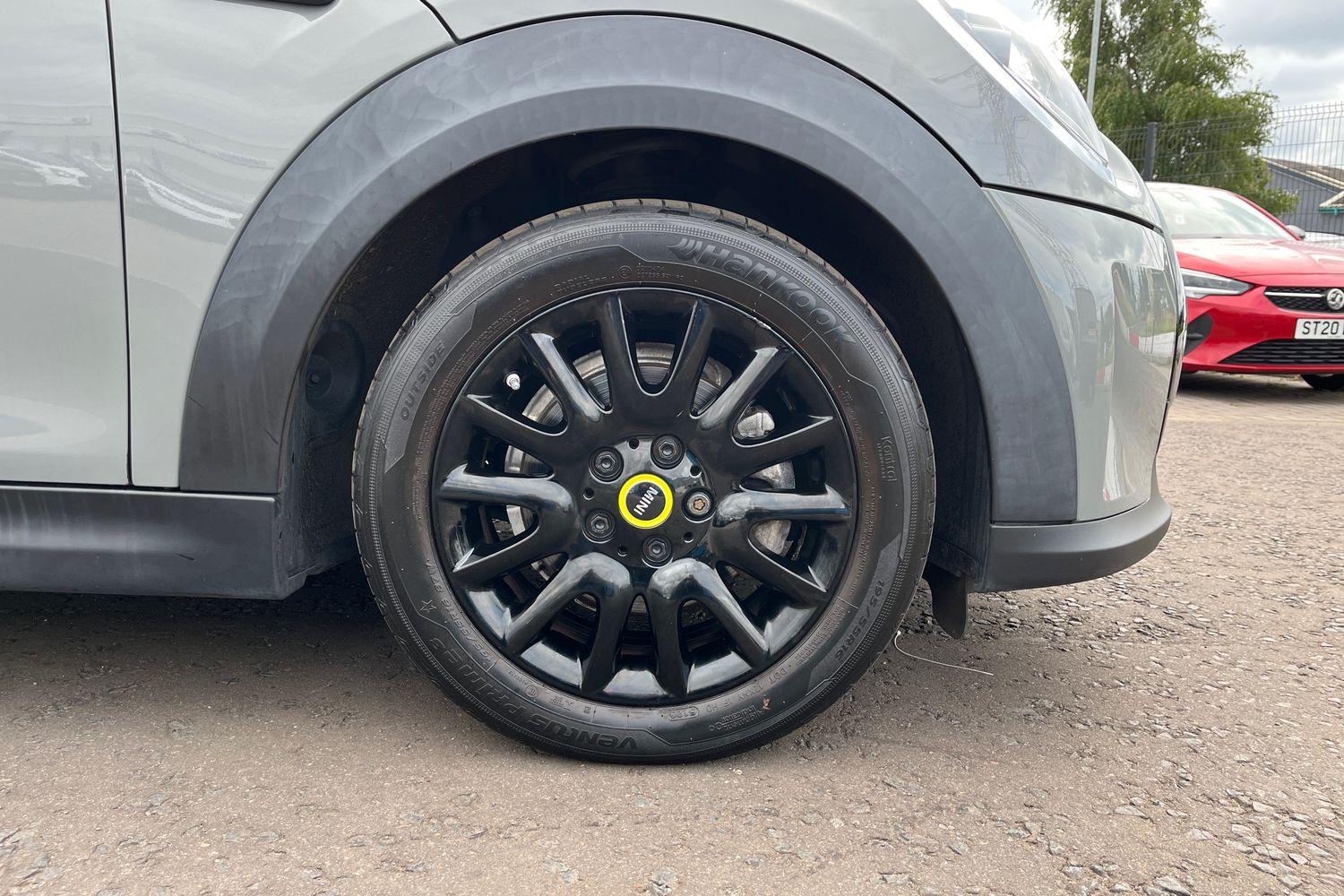 MINI Electric Hatch Photo 7