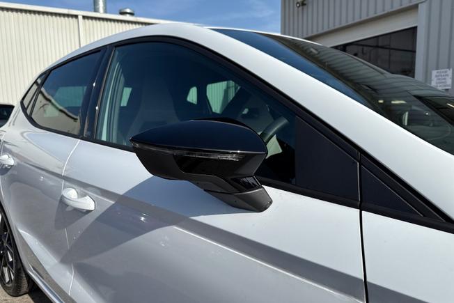 SEAT Ibiza Photo 20