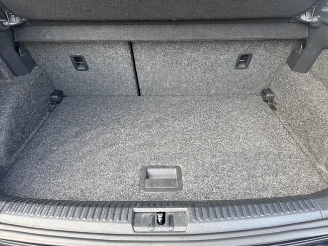 VOLKSWAGEN Polo Photo 12