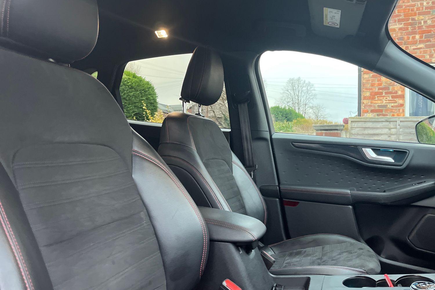 Ford KUGA Photo 16