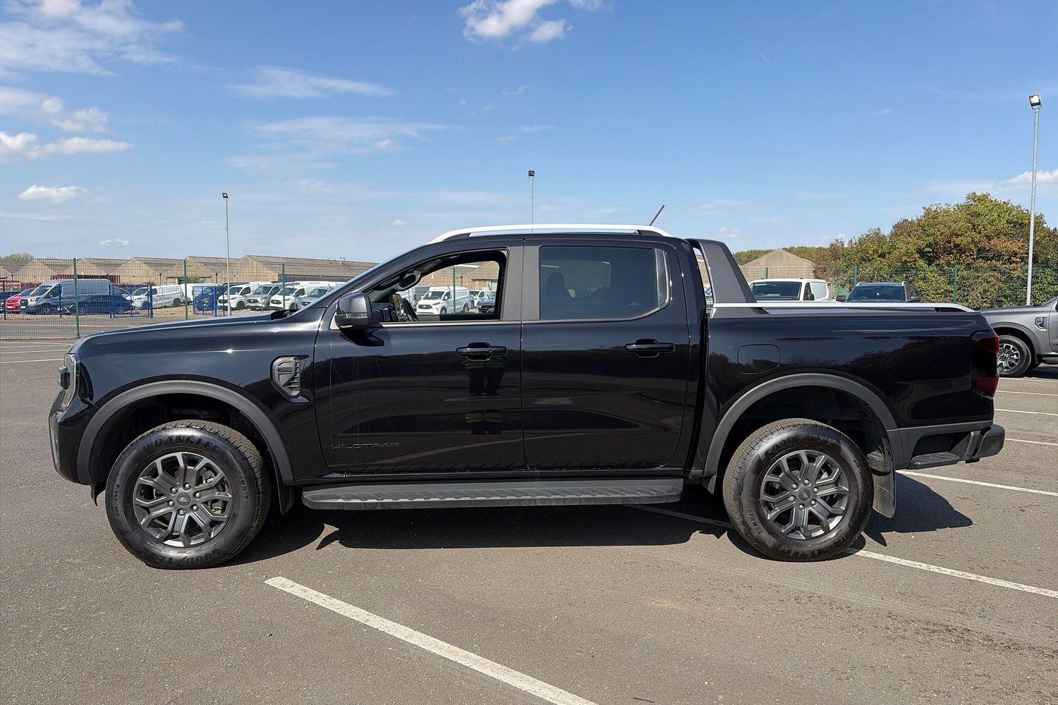 Ford RANGER Photo 22