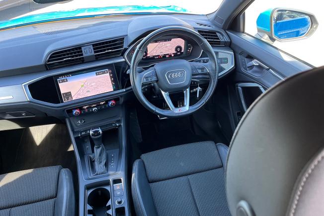 AUDI Q3 Photo 54