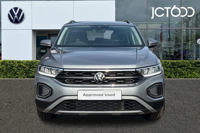 VOLKSWAGEN T-Roc Photo 8