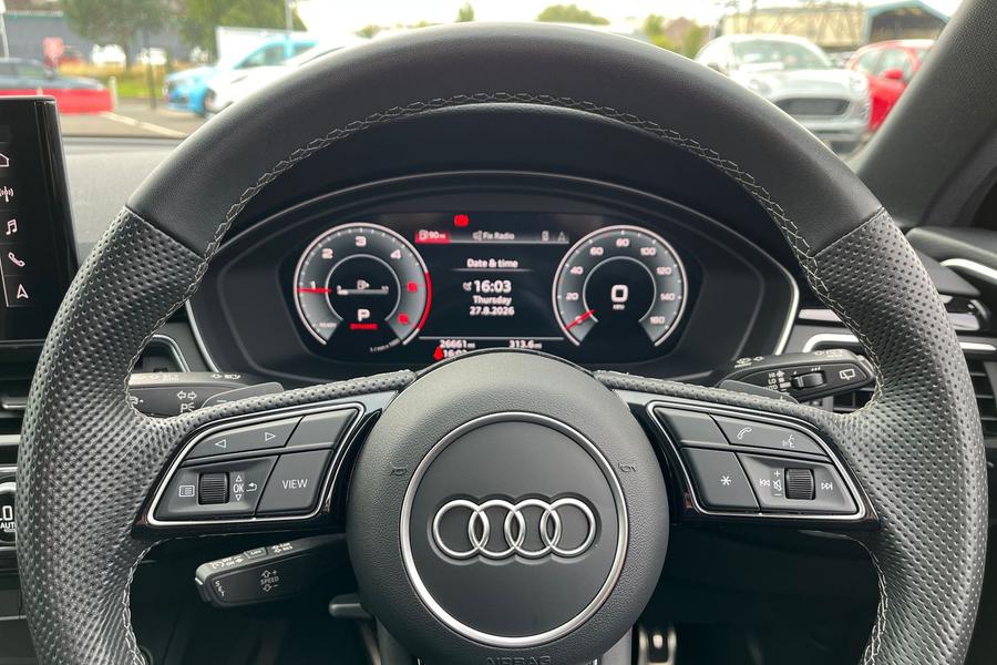 Audi A4 Avant Photo autoimg-c010ede59b32a5e3bd7f4e4f3be7108d608270a1.jpg