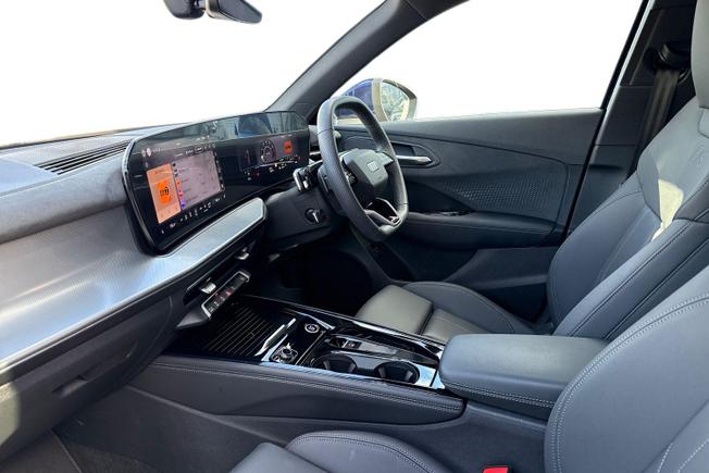 AUDI Q3 Photo 2