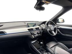 BMW X1 Photo 2
