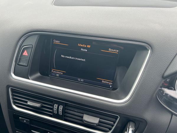 Audi SQ5 Photo autoimg-c01ef8e4a06e903c4ae6b3dc839c198e3462442b.jpg