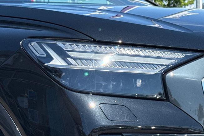 AUDI  Q4 Photo 19