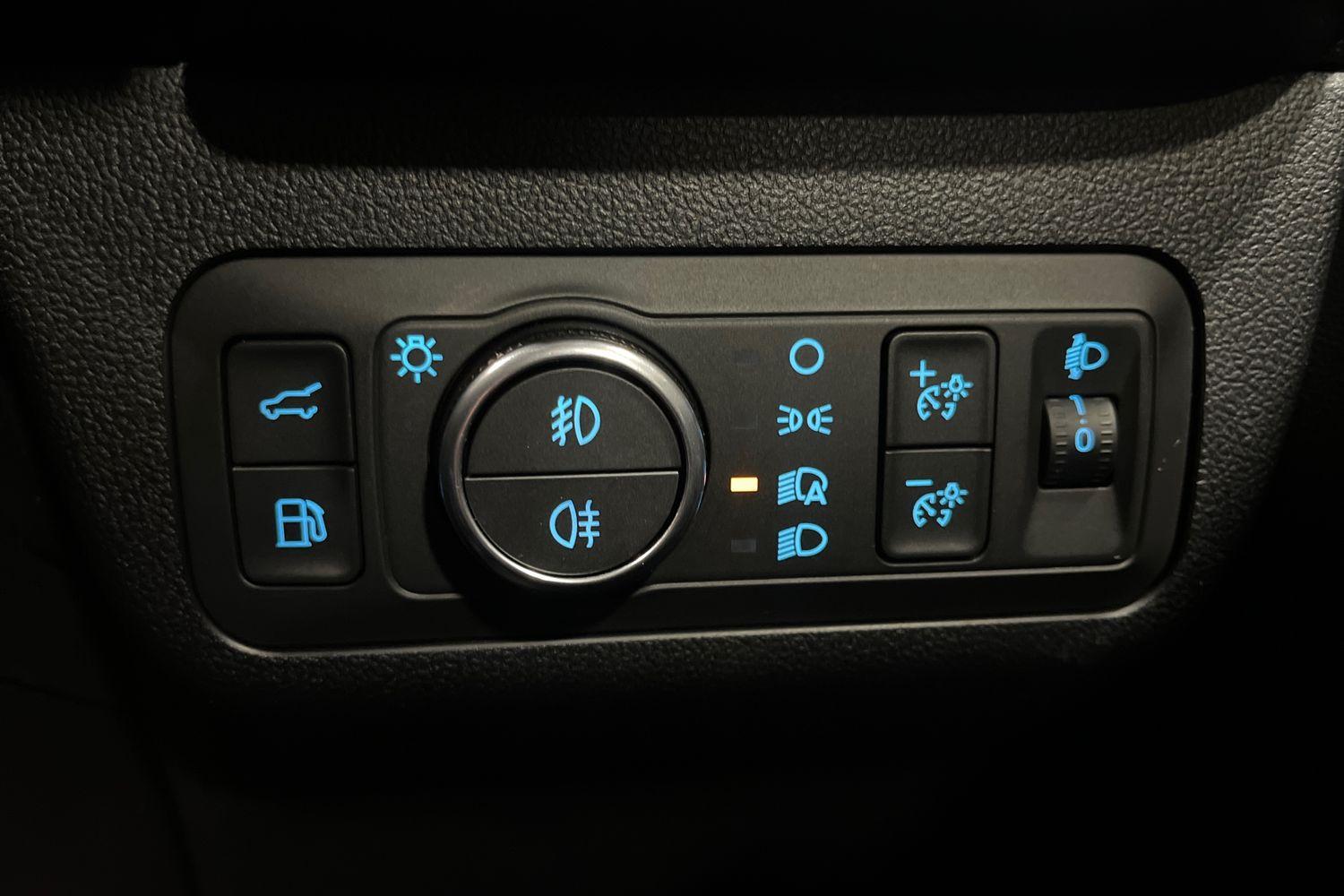 Ford KUGA Photo 37