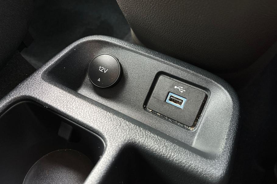 Used Ford TOURNEO CONNECT 25