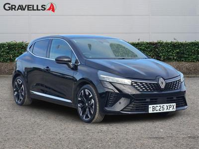Used 2025 Renault CLIO 1.6 E-TECH techno Hatchback 5dr Petrol Hybrid Auto Euro 6 (s/s) (145 ps) Black at Gravells