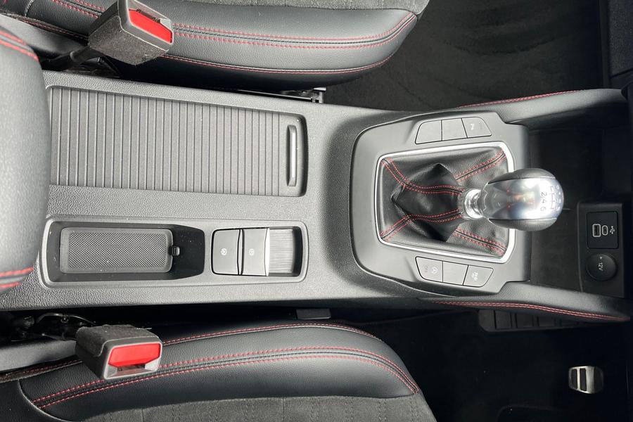 Ford KUGA Photo autoimg-c0230508f67070c2fb03fb8ae1dfe03904de8a69.jpg