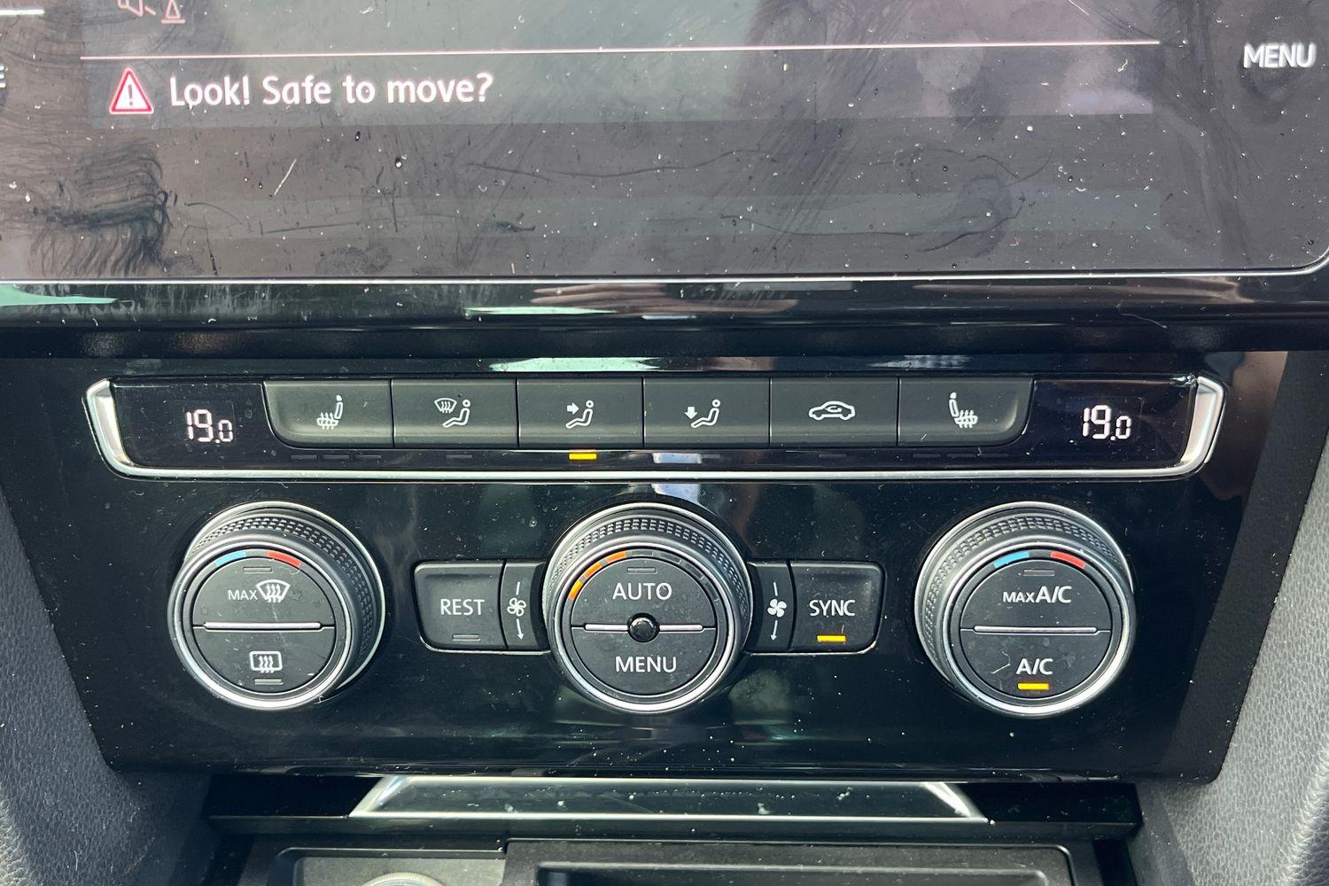 Volkswagen PASSAT Photo 36