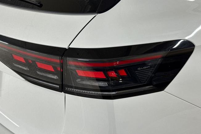 VOLKSWAGEN Passat Photo 18