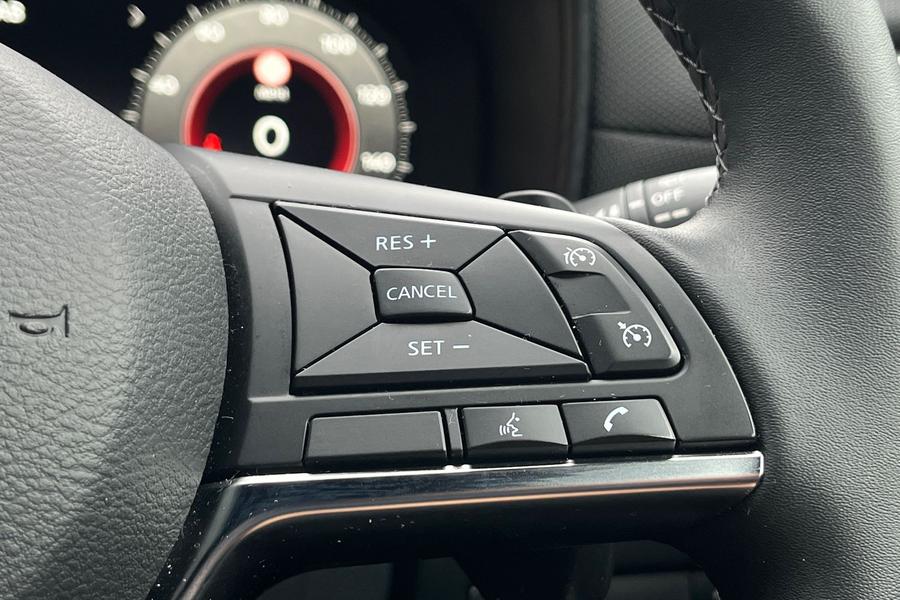 Nissan Juke Photo autoimg-c02527ed80a2f600139a242d7a3e0fb3759aaabf.jpg
