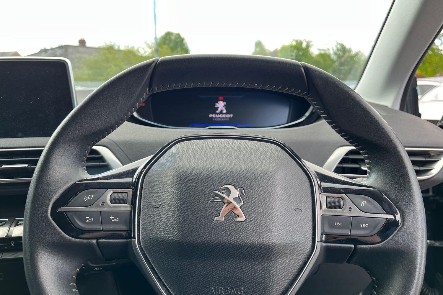 Peugeot 5008 Photo 11