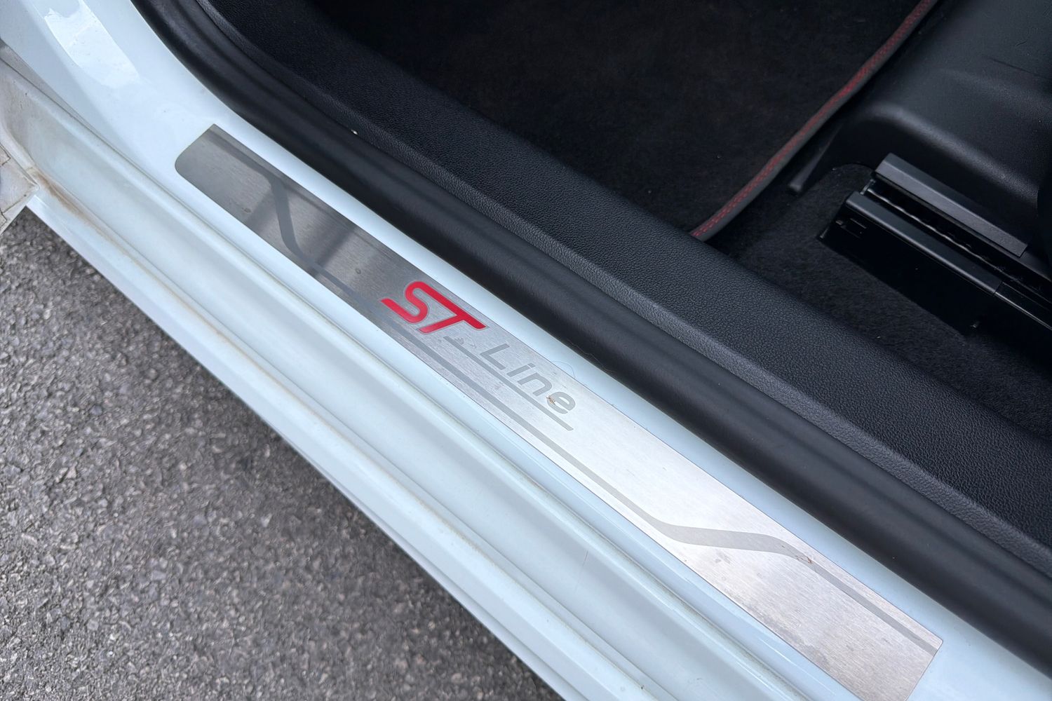 Ford FOCUS Photo 35