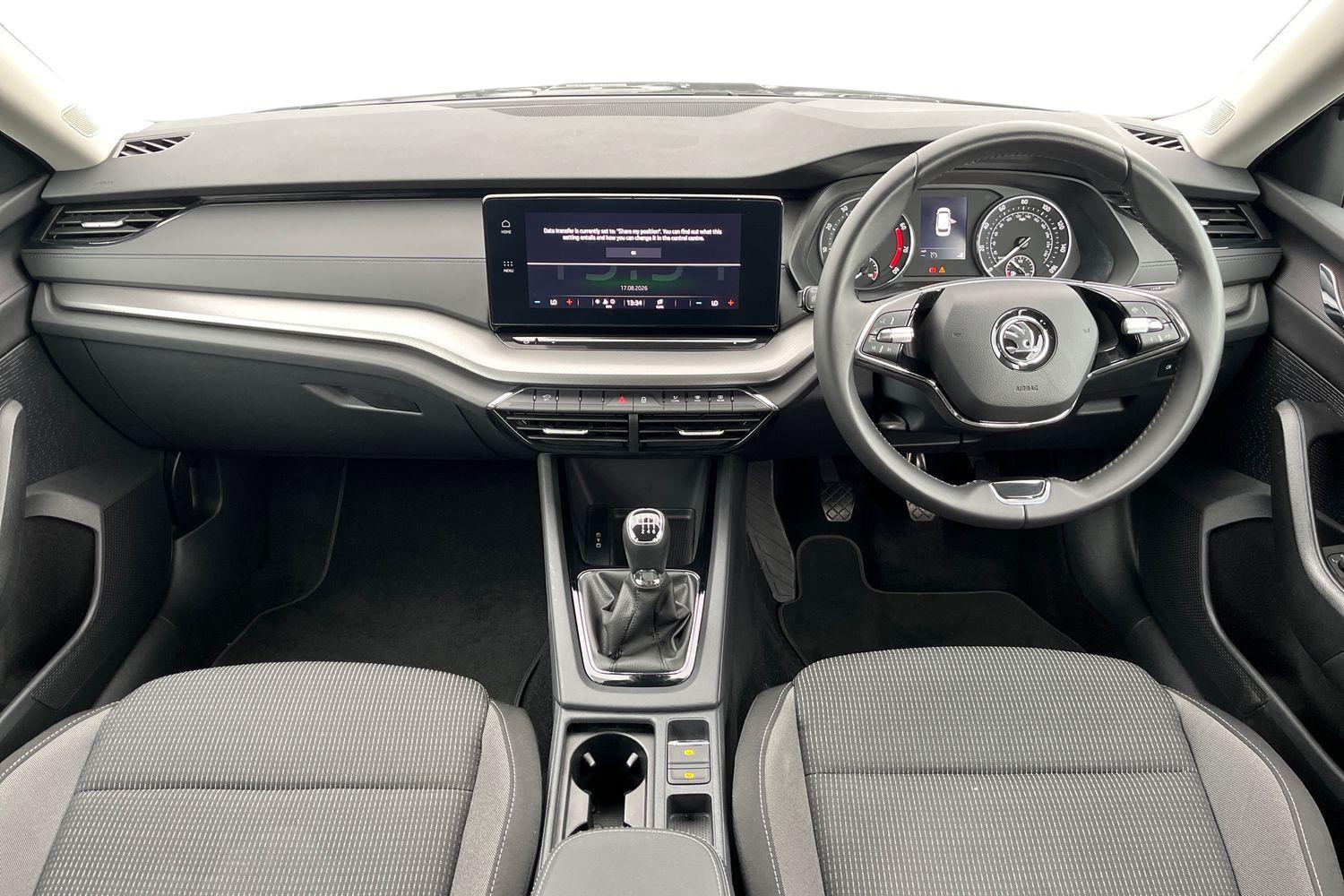 Skoda OCTAVIA Photo 9