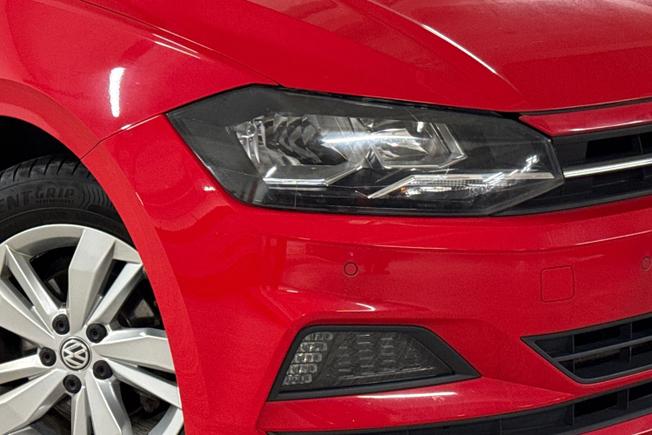 VOLKSWAGEN Polo Photo 19