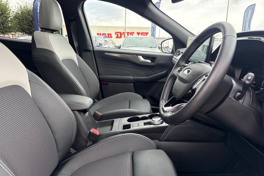 Ford KUGA Photo autoimg-c0315413bdae48834dca0860b22128869c9054f6.jpg