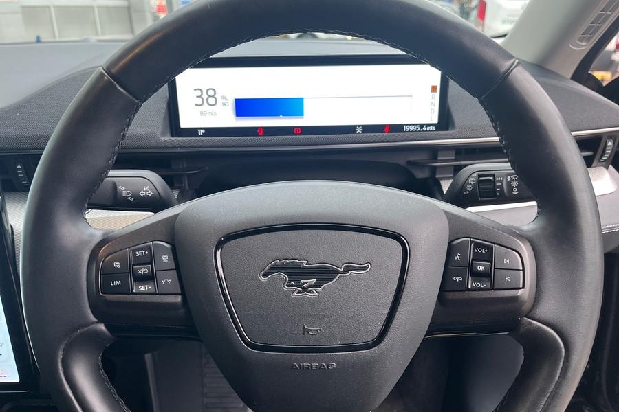 Ford Mustang Mach-E Photo autoimg-c032c25dd56de1a4fb29bf5a9fce6a96d9f7e99b.jpg