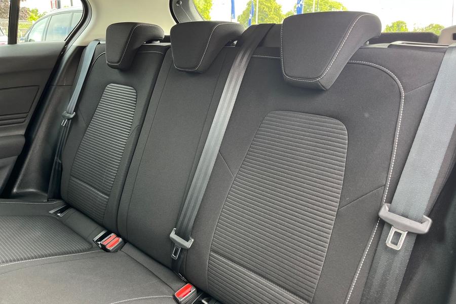 Ford FOCUS Photo autoimg-c0347e4d4be8724f3465675de119fda8bca554ea.jpg