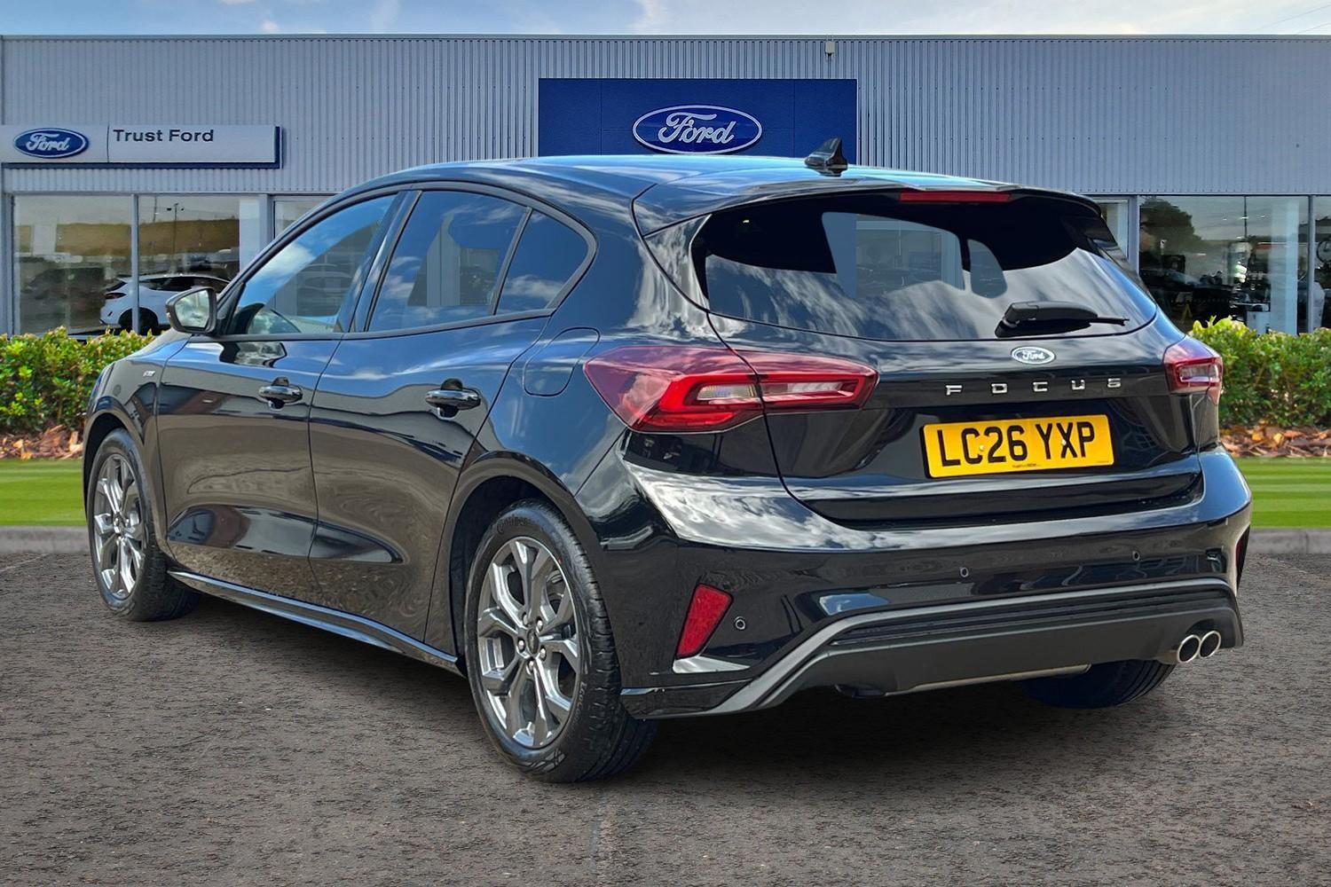 Ford Focus Photo 1