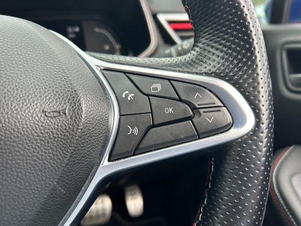 Renault Clio Photo autoimg-c03d732a2b52e36b40972dfbbb4f7510dfa5c682.jpg