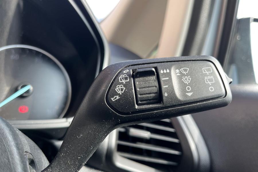 Ford ECOSPORT Photo autoimg-c03dfba1ce9d526a5a9e2ff1f0311b8732d7c394.jpg